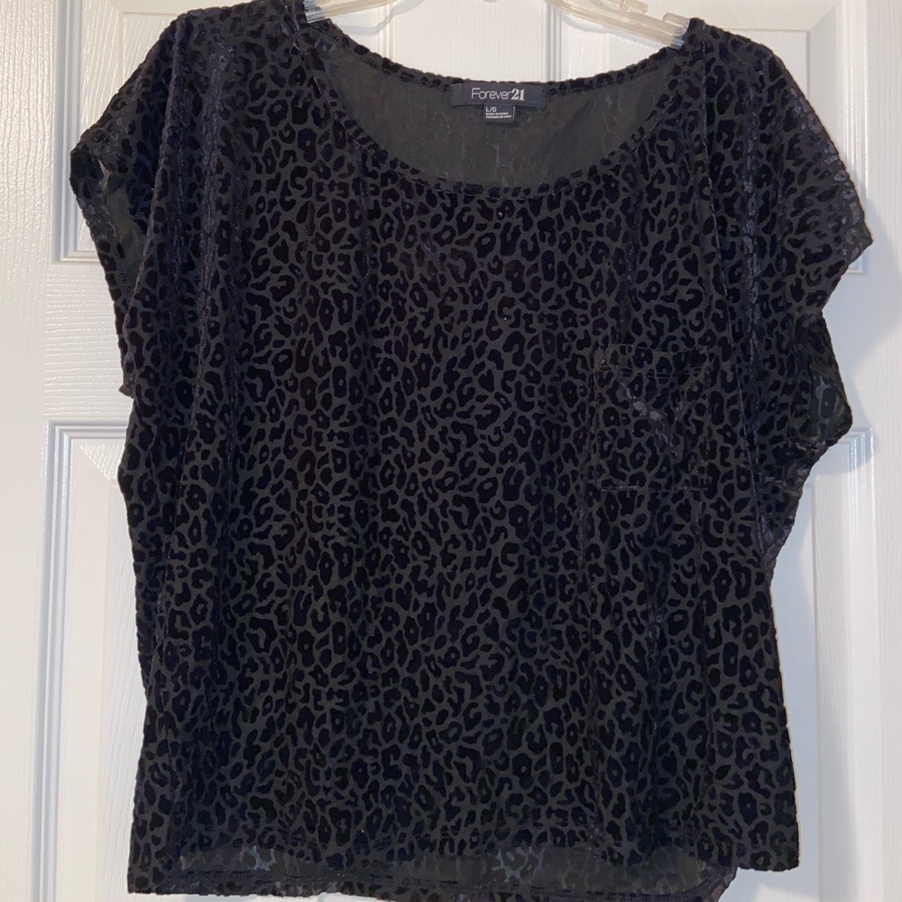 Black Cheetah print top